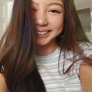 Meet your Posher, Lauren